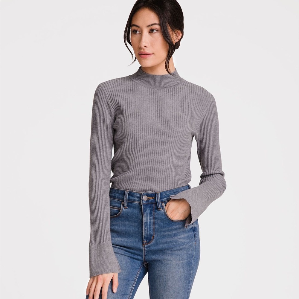 Grana grey sweater